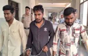 राजधानी के टिकरापारा में चोरी-छिपे सालों से रह रहे बांग्लादेशी परिवार को पुलिस ने किया गिरफ्तार