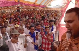 ग्वालियर के बुद्ध विहार में 25000 लोगों को ईश्वर को न मानने और पूजा नहीं करने की शपथ दिलाई गई