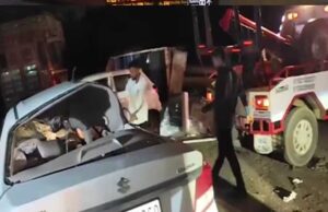 पुणे में दर्दनाक सड़क हादसा, कार और पिकअप ट्रक की टक्कर में 8 लोगों की दर्दनाक मौत