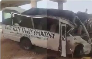 नाइजीरिया में बड़ा सड़क हादसा, पुल से नीचे गिरी 35 एथलीटों को ले जा रही बस, 22 की मौत