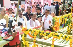 मुख्यमंत्री ने भोंगापाल में बांस नौका विहार केंद्र का किया शुभारंभ