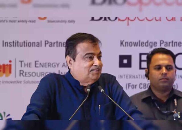 Nitin_GadkariA_30_1.jpg