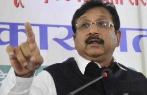 मंत्री शाह फिर विवादों में, रेप पीड़िता के परिवार की तस्वीर वायरल होने पर घिरे