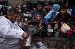 इजरायली टैंकों की गोलाबारी में कम से कम 45 फलस्तीनी नागरिकों की मौत, सैकड़ों अन्य घायल