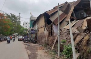 नगरीय क्षेत्र में जर्जर भवन मालिकों के विरूद्ध करें कार्रवाई, आयुक्त नगरीय प्रशासन ने दिये निर्देश