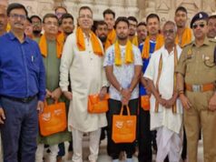 ऋषभ पंत ने Lucknow Super Giants संग राम मंदिर में टेका माथा, IPL से पहले जीत की मांगी दुआ