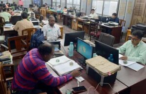 MP के 1 लाख कर्मचारियों को झटका, वेतन कटौती मामले में मोहन सरकार SC जाएगी; 400 करोड़ का बकाया भुगतान अटका