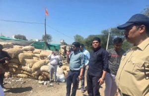 महू के कोदरिया में बिना अनुमति चल रहे आलू चिप्स कारखानों पर प्रशासन का शिकंजा, तीन इकाइयां सील
