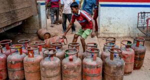 देश में गैस की कोई कमी नहीं: CNG-PNG उपभोक्ताओं को निर्बाध आपूर्ति जारी, केंद्र का भरोसा