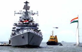 स्ट्रेट ऑफ होर्मुज से सुरक्षित लौट रहे भारतीय जहाज, नेवी के वॉरशिप दे रहे एस्कॉर्ट