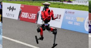 रोबोट ने तोड़ा इंसान का वर्ल्ड रिकॉर्ड, 21 KM की हाफ मैराथन 50 मिनट 26 सेकेंड में पूरी की