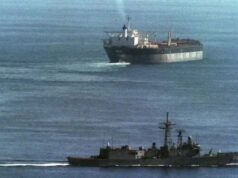 भारत के करीब ईरानी टैंकर पर अमेरिका का हमला, हिंद महासागर में 3 जहाजों की घेराबंदी