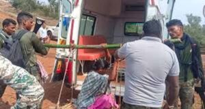 Dantewada में जवान बने फरिश्ता: गर्भवती महिला को सुरक्षित अस्पताल पहुंचाया