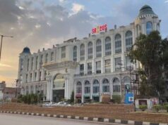 करेंसी टावर में लिफ्ट फेल, सुरक्षा पर सवाल: IAS के बाद अब कांग्रेस नेता भी फंसे