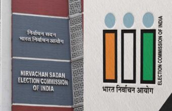 चुनाव के बीच पार्टियों की टेंशन बढ़ी, ECI ने तय समय-सीमा के भीतर चुनावी खर्च का विवरण जमा करने को कहा