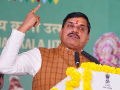 PM मोदी पर खड़गे की विवादित टिप्पणी पर सीएम मोहन की तीखी प्रतिक्रिया, कांग्रेस अध्यक्ष से माफी की मांग