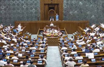 महिला आरक्षण बिल अटका: लोकसभा में संख्या नहीं जुटा पाई सरकार, 298 वोट पर सिमटा समर्थन