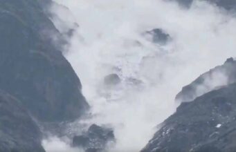 बदरीनाथ के पास कंचनगंगा में ग्लेशियर टूटने से हलचल, प्रशासन सतर्क