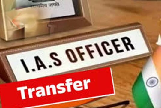 गुजरात में प्रशासनिक महाभूकंप: 72 IAS अधिकारियों के तबादले, कई जिलों को मिले नए कलेक्टर
