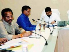 विकास कार्यों में देरी बर्दाश्त नहीं, उद्योग मंत्री देवांगन ने अधिकारियों को दिए सख्त निर्देश