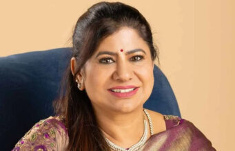 थलापति विजय से 9 गुना ज्यादा अमीर निकलीं तमिलनाडु की यह विधायक, लॉटरी किंग की पत्नी होने से चर्चा में