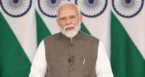 NEET परीक्षा के बीच PM मोदी का संवेदनशील फैसला, एयरपोर्ट पर किया इंतजार