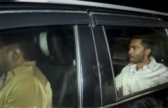 अभिषेक बनर्जी के घर आधी रात पुलिस का छापा, ताला तोड़कर घुसी टीम; मदन मित्रा के आवास पर भी दबिश