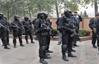 शिवसेना UBT में बढ़ा सियासी घमासान, 6 बागी सांसदों को मिली Y+ सुरक्षा, कार्यकर्ताओं का प्रदर्शन