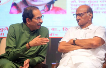 महाराष्ट्र में सियासी भूचाल, उद्धव की बैठक से 23 विधायक गायब; पवार की गैरमौजूदगी से बढ़ीं अटकलें
