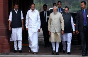 Modi Cabinet Reshuffle: जल्द हो सकता है बड़ा फेरबदल, TMC-शिवसेना के बागियों को मिल सकता है बड़ा इनाम!