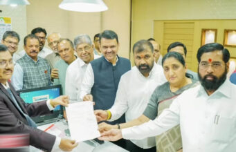 उद्धव ठाकरे को बड़ा झटका, आदित्य ठाकरे के करीबी सचिन अहीर ने भी छोड़ा साथ
