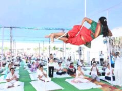 योग को जीवनशैली में शामिल करें, स्वस्थ और संतुलित जीवन की ओर बढ़ें: राज्यपाल रमन डेका