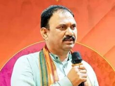 विदेशी डॉक्टरों को प्रैक्टिस की अनुमति पर स्वास्थ्य मंत्री का पलटवार, बोले- बयानबाजी छोड़ छत्तीसगढ़ की भी करें चिंता