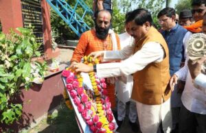 मुख्यमंत्री ने वीरांगना रानी लक्ष्मीबाई के बलिदान दिवस पर इंदौर में किया माल्यार्पण