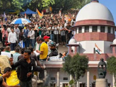 ‘हमारा समय बर्बाद न करें’, प्रदर्शनकारियों की याचिका पर SC सख्त, तत्काल सुनवाई से किया इनकार