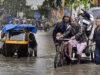 गुजरात में बारिश बनी आफत! हेलीकॉप्टर से रेस्क्यू, अहमदाबाद-सूरत समेत 5 शहरों में बाढ़ जैसे हालात
