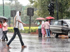 MP Weather Alert: भोपाल-इंदौर समेत 35 जिलों में भारी बारिश का अलर्ट, अगले 4 दिन जमकर बरसेंगे बदरा