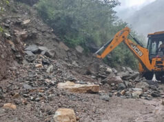 उत्तराखंड में बारिश का कहर: भूस्खलन से 140 सड़कें बंद, अगले 2 दिन भारी बारिश का अलर्ट