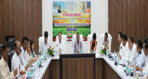 रायपुर : कृषि मंत्री रामविचार नेताम ने दिए निर्देश: किसानों तक हर योजना का लाभ पहुंचे, बढ़े आय और उत्पादन