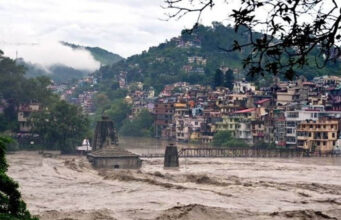 Himachal Rain: मॉनसून का कहर, 9 लोगों की मौत, 49 सड़कें बंद; बारिश-भूस्खलन से जनजीवन प्रभावित