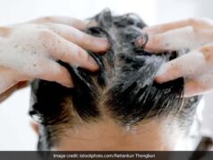 शैम्पू बदलने से नहीं रुकता हेयर फॉल? जानिए बाल झड़ने की असली वजह