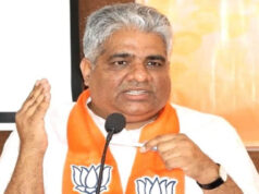 केंद्रीय मंत्री भूपेंद्र यादव के निजी सचिव हटाए गए, दो अन्य अधिकारियों पर भी गिरी गाज
