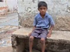 धमतरी स्कूल में शराब की टूटी बोतल से घायल हुआ छात्र, ग्रामीणों का फूटा गुस्सा, कार्रवाई की मांग
