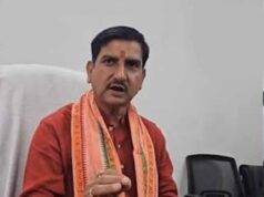 बिलासपुर में जल जीवन मिशन की सुस्ती पर भड़के केंद्रीय मंत्री तोखन साहू, बिजली कटौती पर भी अधिकारियों को लगाई फटकार