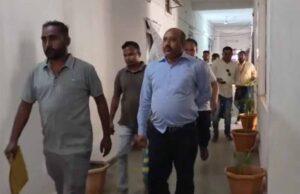 कोंडागांव में रिश्वतखोरी का भंडाफोड़, नामांतरण के बदले घूस लेते तहसीलदार का रीडर गिरफ्तार