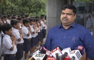 छत्तीसगढ़ के सरकारी स्कूलों में मंत्रोच्चार रहेगा अनिवार्य, शिक्षा मंत्री गजेन्द्र बोले- आदेश वापस नहीं होगा