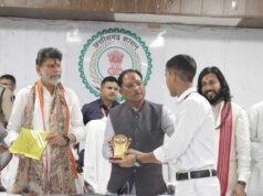 मुख्यमंत्री विष्णुदेव साय ने मेधावी विद्यार्थियों का किया सम्मान
