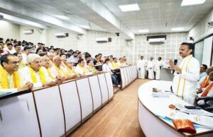 चिकित्सा सेवा केवल एक पेशा नहीं बल्कि मानवता की सर्वोच्च सेवा है : उप मुख्यमंत्रीशुक्ल
