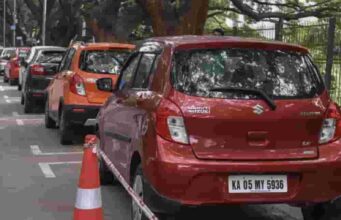 बेंगलुरु में पार्किंग पर बड़ा एक्शन! फुटपाथ पर गाड़ी खड़ी की तो कटेगा भारी चालान, तुरंत होगी टोइंग