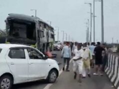 ब्रिज की सेफ्टी वॉल से टकराई बस, 4 की मौत; खिड़कियां टूटने से नीचे गिरे यात्री